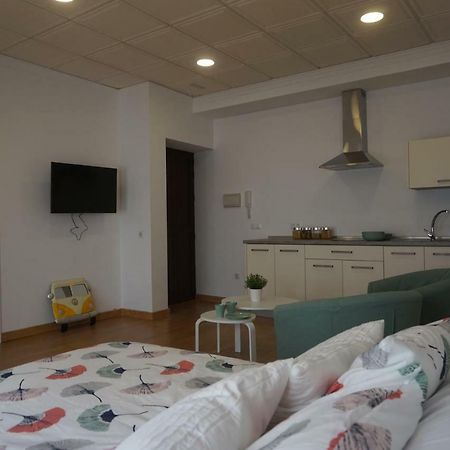 Apartamentos Nueva 13 รอนดา ภายนอก รูปภาพ